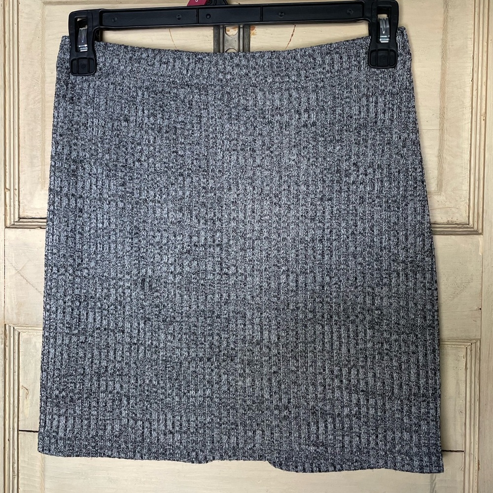 SHEIN High Rise Marled Gray Ribbed Front Slit Skirt - Picture 3 of 10
